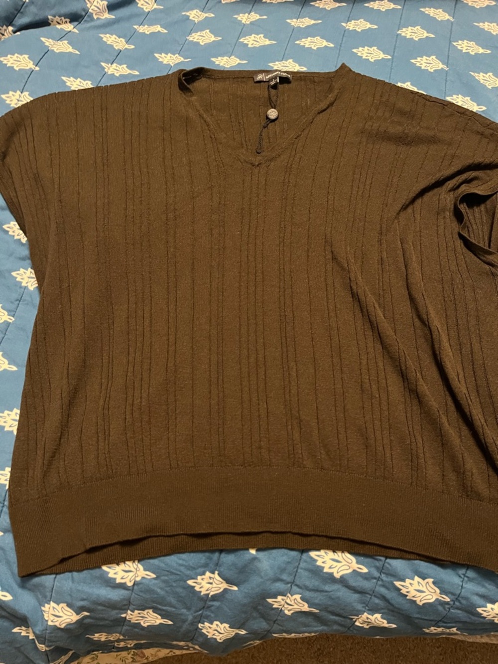 Adrianna Papell Olive Ribbed V-Neck Short Sleeve Knit Top with Button Detail